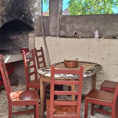 Dalmatynska Kuca Peljesac Holiday home *