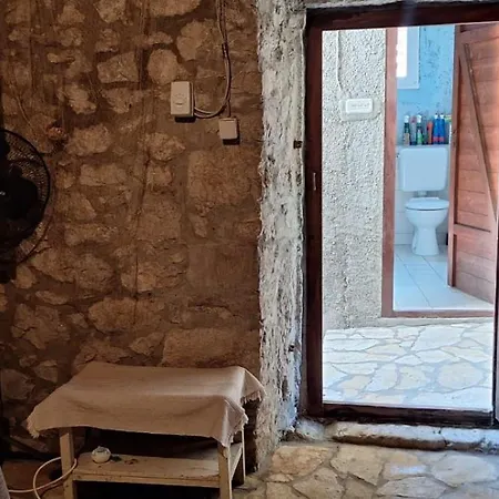 Holiday home Dalmatynska Kuca Peljesac *